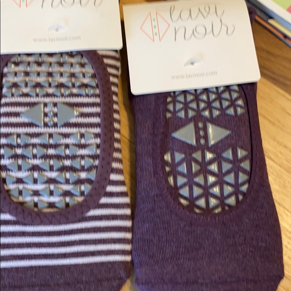 Tavi Noir sticky socks